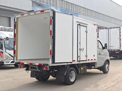 长安跨越王X3 PLUS冷藏车——城市冷链运输的智慧之选